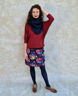 Máš ráda kousky, které se dají dobře kombinovat? Pokud ano, nastraž oči 😍 Tuhle sukni zkombinuješ snad se všemi barvami,...